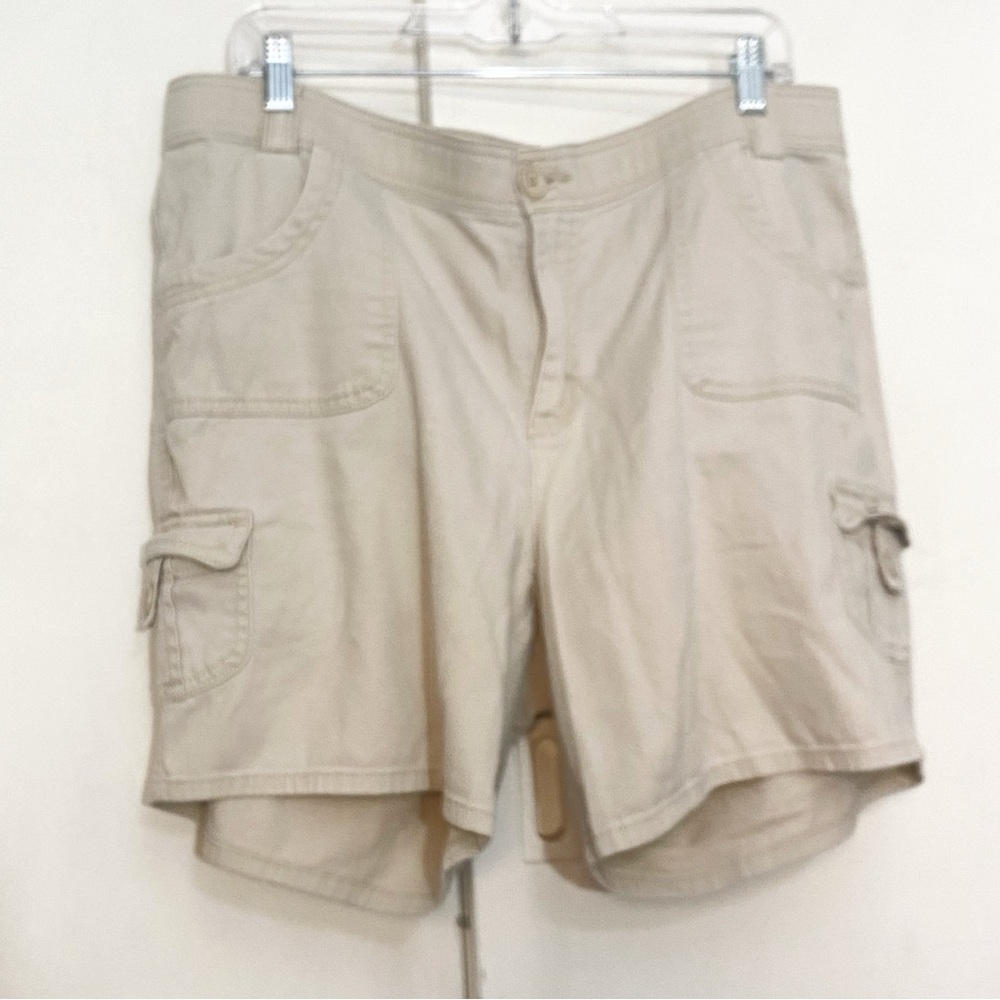 Charter Club Womens 6 Pocket Classic Cargo Beige Twill High Rise Cotton Short 16
